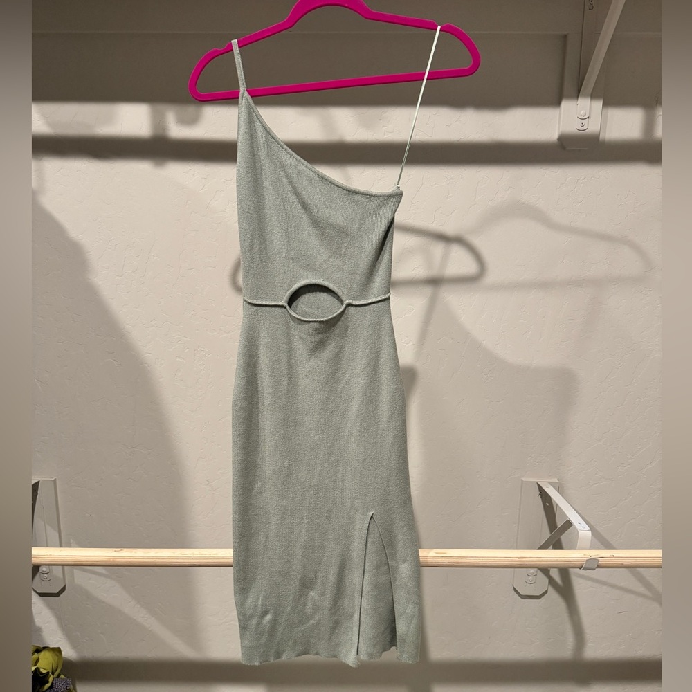 One shoulder dress